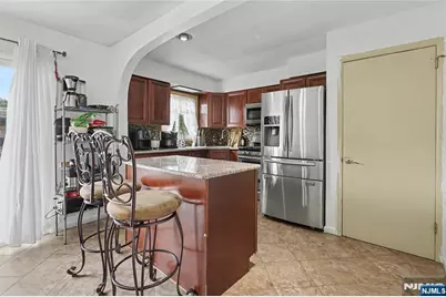 378 Riverside Avenue, Rutherford, NJ 07070 - Photo 10