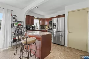 378 Riverside Ave, Rutherford, NJ 07070 - Photo 10