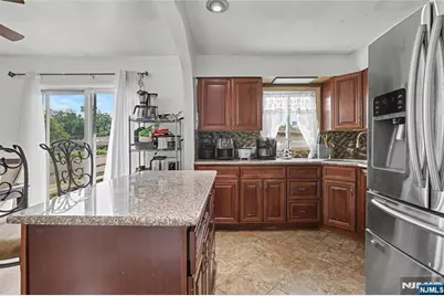 378 Riverside Avenue, Rutherford, NJ 07070 - Photo 8