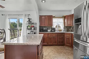 378 Riverside Ave, Rutherford, NJ 07070 - Photo 8