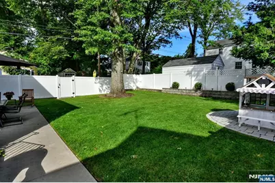 113 Grove Street, Waldwick, NJ 07463 - Photo 38