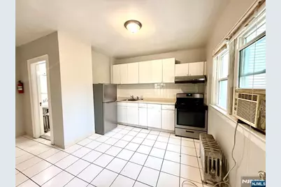 618 Jersey Street 2 #2, Harrison, NJ 07029 - Photo 8