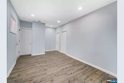 27 Honiss Street, Belleville, NJ 07109 - Photo 22