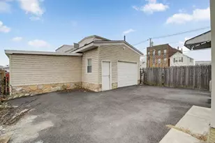 27 Honiss St, Belleville, NJ 07109 - Photo 4