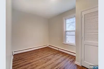 27 Honiss Street, Belleville, NJ 07109 - Photo 8
