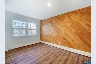 27 Honiss Street, Belleville, NJ 07109 - Photo 6