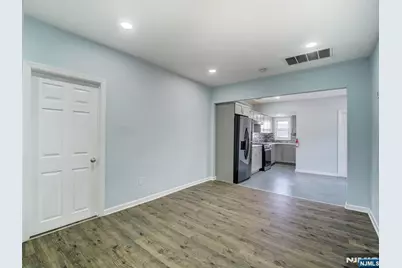 27 Honiss Street, Belleville, NJ 07109 - Photo 16