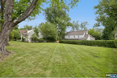 195 Riveredge Road 1 #1, Tenafly, NJ 07670 - Photo 20