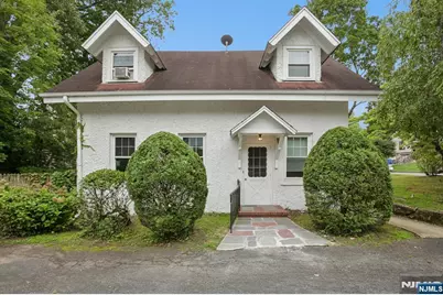 195 Riveredge Road 1 #1, Tenafly, NJ 07670 - Photo 2