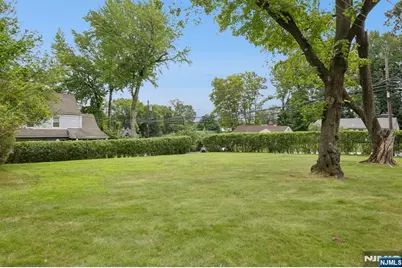 195 Riveredge Road 1 #1, Tenafly, NJ 07670 - Photo 18