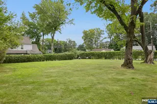 195 Riveredge Road 1, Tenafly, NJ 07670 - Photo 18