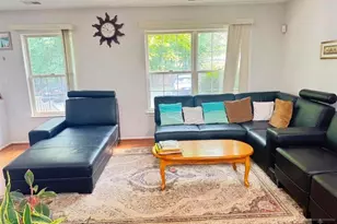 2125 Gunston Ct, Mahwah, NJ 07430 - Photo 4
