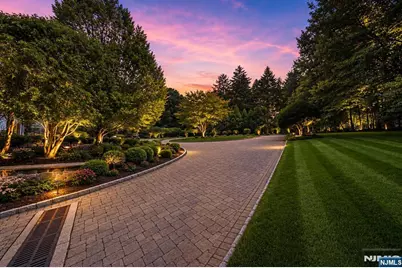 38 Bridle Way, Saddle River, NJ 07458 - Photo 18