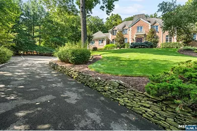 27 Shinnecock Trail, Franklin Lakes, NJ 07417 - Photo 42