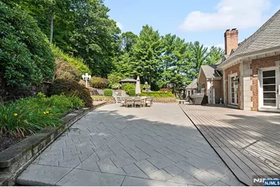 27 Shinnecock Trail, Franklin Lakes, NJ 07417 - Photo 40
