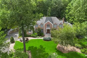 27 Shinnecock Trail, Franklin Lakes, NJ 07417 - Photo 2