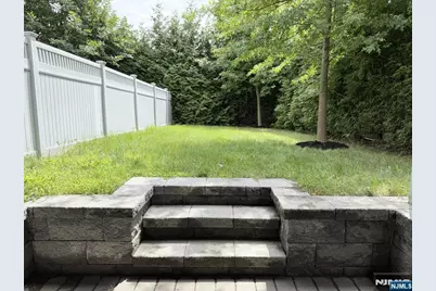 1656 Maple Street, Fort Lee, NJ 07024 - Photo 36
