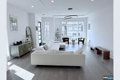 1656 Maple Street, Fort Lee, NJ 07024 - Photo 4