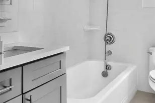 2339 Hudson Terrace C7, Fort Lee, NJ 07024 - Photo 10