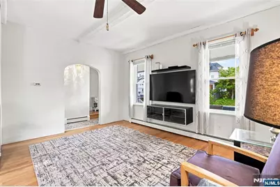 94 Chestnut Street, Garfield, NJ 07026 - Photo 8