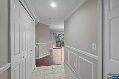 304 Smith Court 304 #304, Edgewater, NJ 07020 - Photo 16