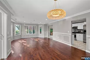 304 Smith Ct 304, Edgewater, NJ 07020 - Photo 2