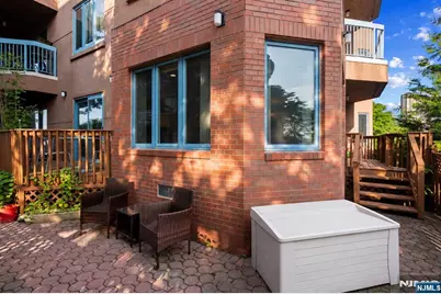 304 Smith Court 304 #304, Edgewater, NJ 07020 - Photo 36