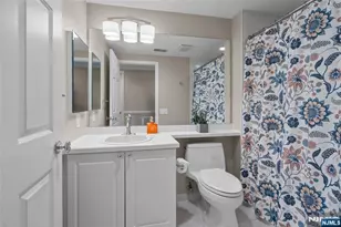304 Smith Ct 304, Edgewater, NJ 07020 - Photo 24