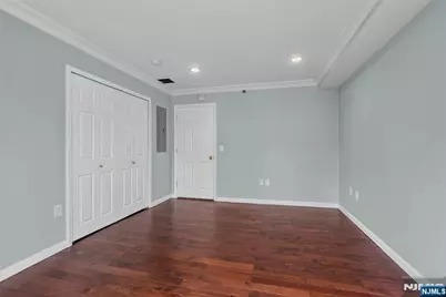 304 Smith Court 304 #304, Edgewater, NJ 07020 - Photo 22