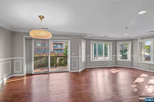 304 Smith Ct 304, Edgewater, NJ 07020 - Photo 12