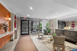 208 Anderson Nf3, Hackensack, NJ 07601 - Photo 4