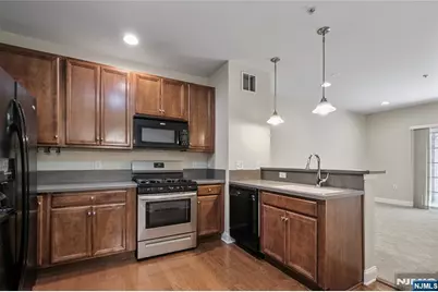 8301 Sanctuary Boulevard 8301 #8301, Riverdale, NJ 07457 - Photo 4