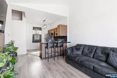 1870 John F Kennedy Boulevard 4F #4F, Jersey City, NJ 07304 - Photo 6
