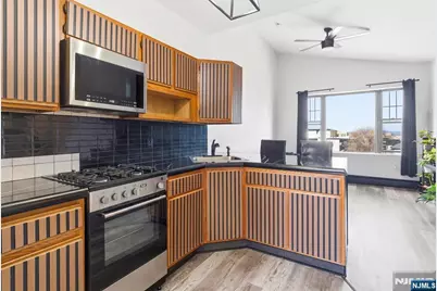1870 John F Kennedy Boulevard 4F #4F, Jersey City, NJ 07304 - Photo 8