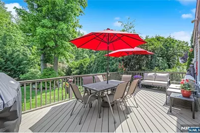 152 Coles Avenue, Hackensack, NJ 07601 - Photo 26