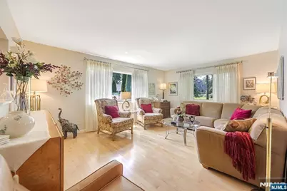 152 Coles Avenue, Hackensack, NJ 07601 - Photo 6
