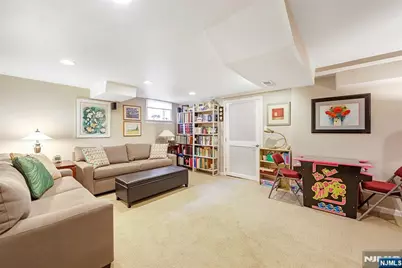 152 Coles Avenue, Hackensack, NJ 07601 - Photo 24