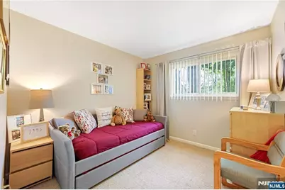 152 Coles Avenue, Hackensack, NJ 07601 - Photo 18