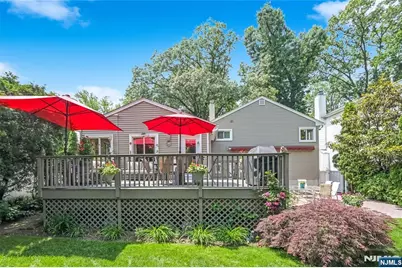 152 Coles Avenue, Hackensack, NJ 07601 - Photo 30