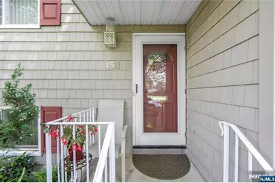152 Coles Avenue, Hackensack, NJ 07601 - Photo 4