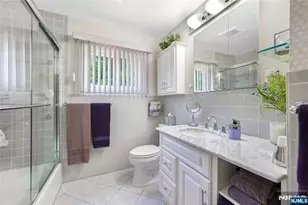 152 Coles Ave, Hackensack, NJ 07601 - Photo 16