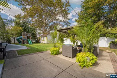 10 Homestead Road, Elmwood Park, NJ 07407 - Photo 36