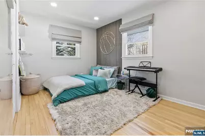 10 Homestead Road, Elmwood Park, NJ 07407 - Photo 18