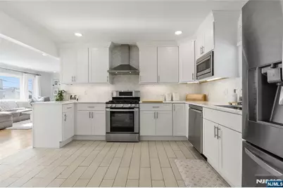 10 Homestead Road, Elmwood Park, NJ 07407 - Photo 10
