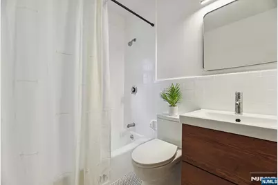 21 Central Avenue 1R #1R, Montclair, NJ 07042 - Photo 16