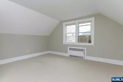11 Montague Place 2 #2, Montclair, NJ 07042 - Photo 14