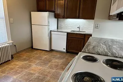 11 Montague Place 2 #2, Montclair, NJ 07042 - Photo 10