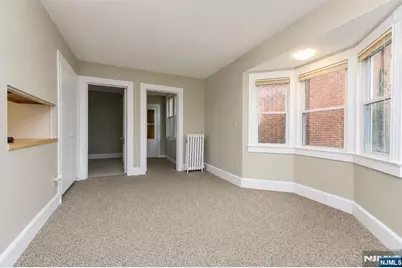 11 Montague Place 2 #2, Montclair, NJ 07042 - Photo 6