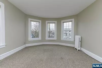 11 Montague Place 2 #2, Montclair, NJ 07042 - Photo 4