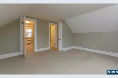 11 Montague Place 2 #2, Montclair, NJ 07042 - Photo 16